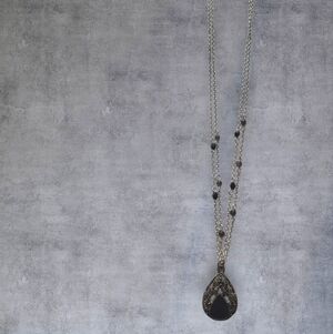 Elegant Black and Silver Pendant Necklace